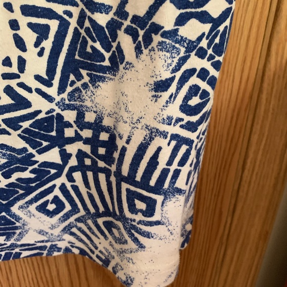 🍉 Reitmans plus all over print white/ blue 2X, tank top 100% cotton - Picture 9 of 10